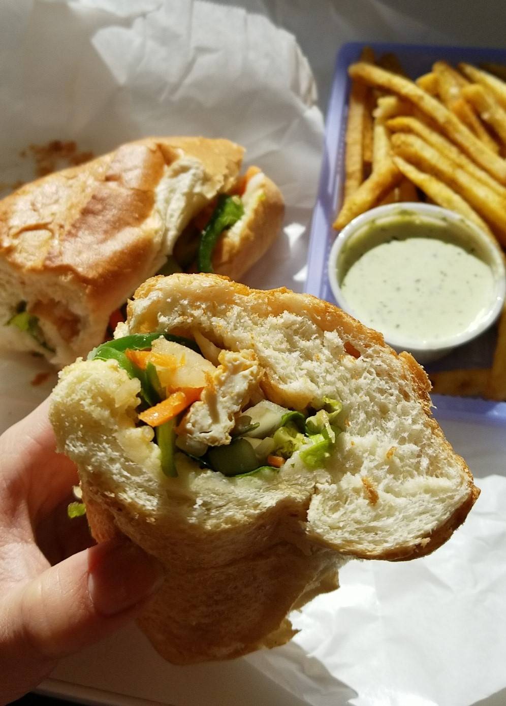 Viet Bites | restaurant | 1104 W Hickory St, Denton, TX 76201, USA | 9408981717 OR +1 940-898-1717