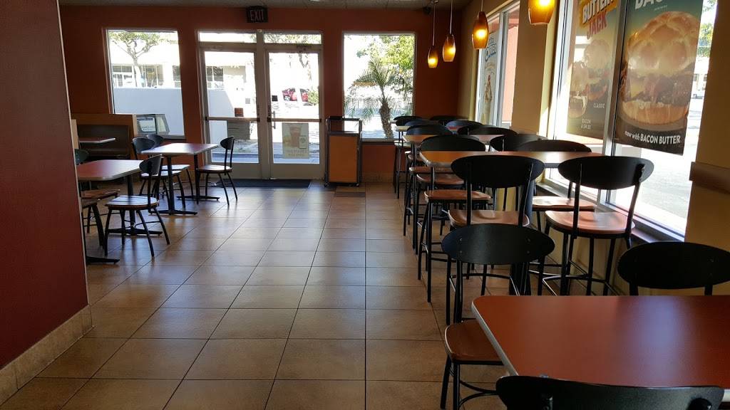 Jack in the Box | restaurant | 22661 Lake Forest Dr, Lake Forest, CA 92630, USA | 9498595785 OR +1 949-859-5785