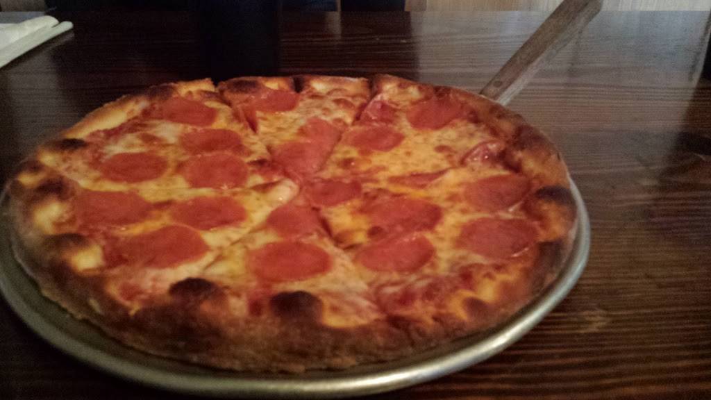 Anthonys Italian Restaurant | restaurant | 117 Mill St, Whiteville, NC 28472, USA | 9109146142 OR +1 910-914-6142