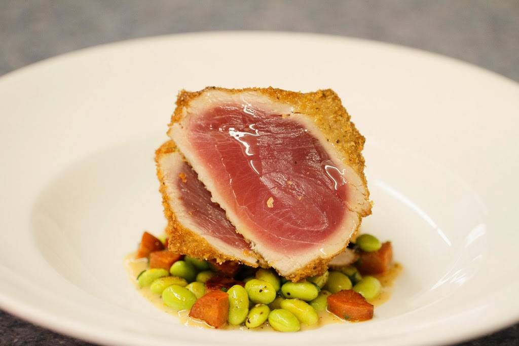 Le Petit Café | restaurant | 225 Montowese St, Branford, CT 06405, USA | 2034839791 OR +1 203-483-9791