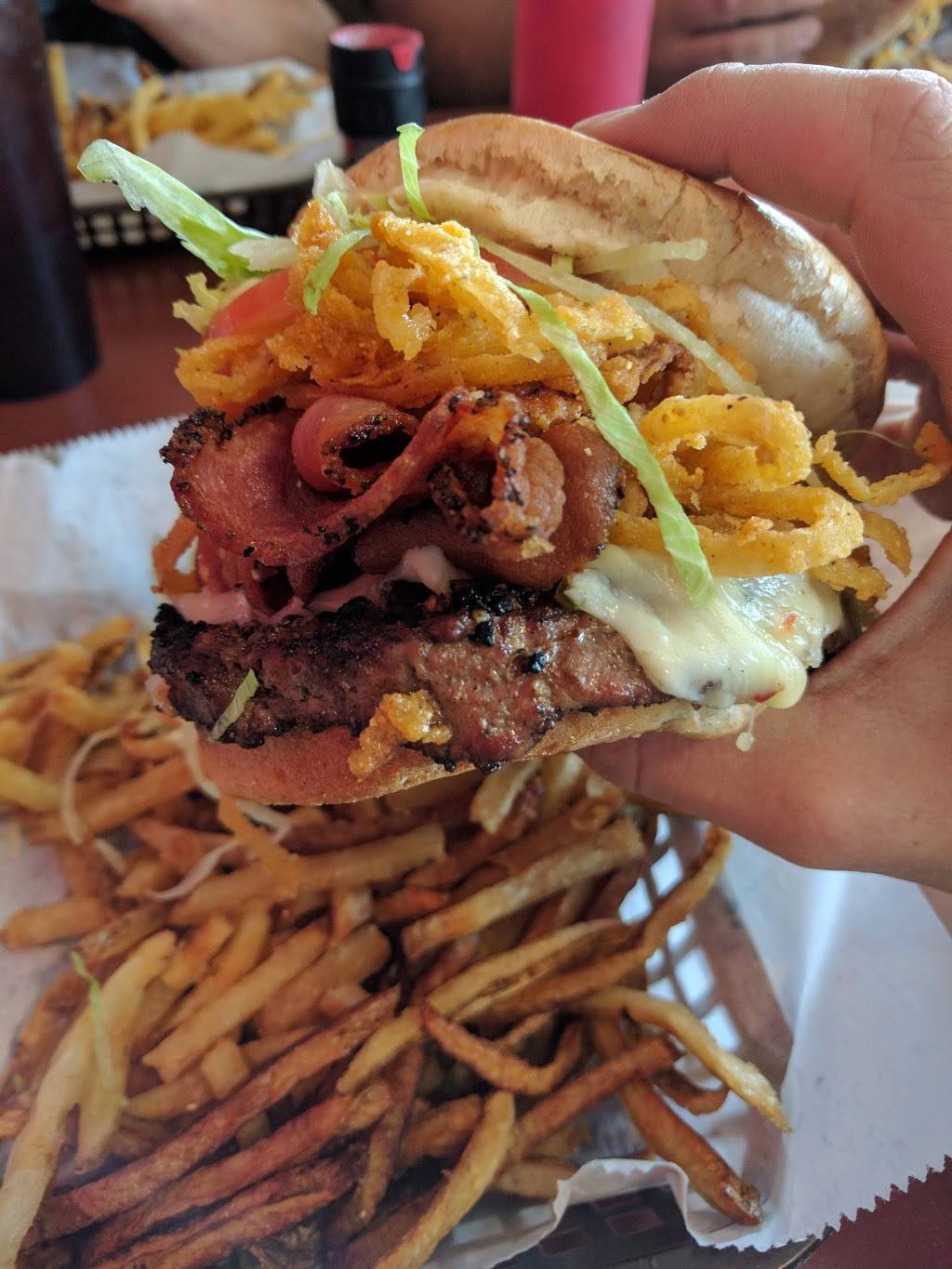 Woodys Diner | restaurant | 9 N Wood St, Wapakoneta, OH 45895, USA | 4197389111 OR +1 419-738-9111