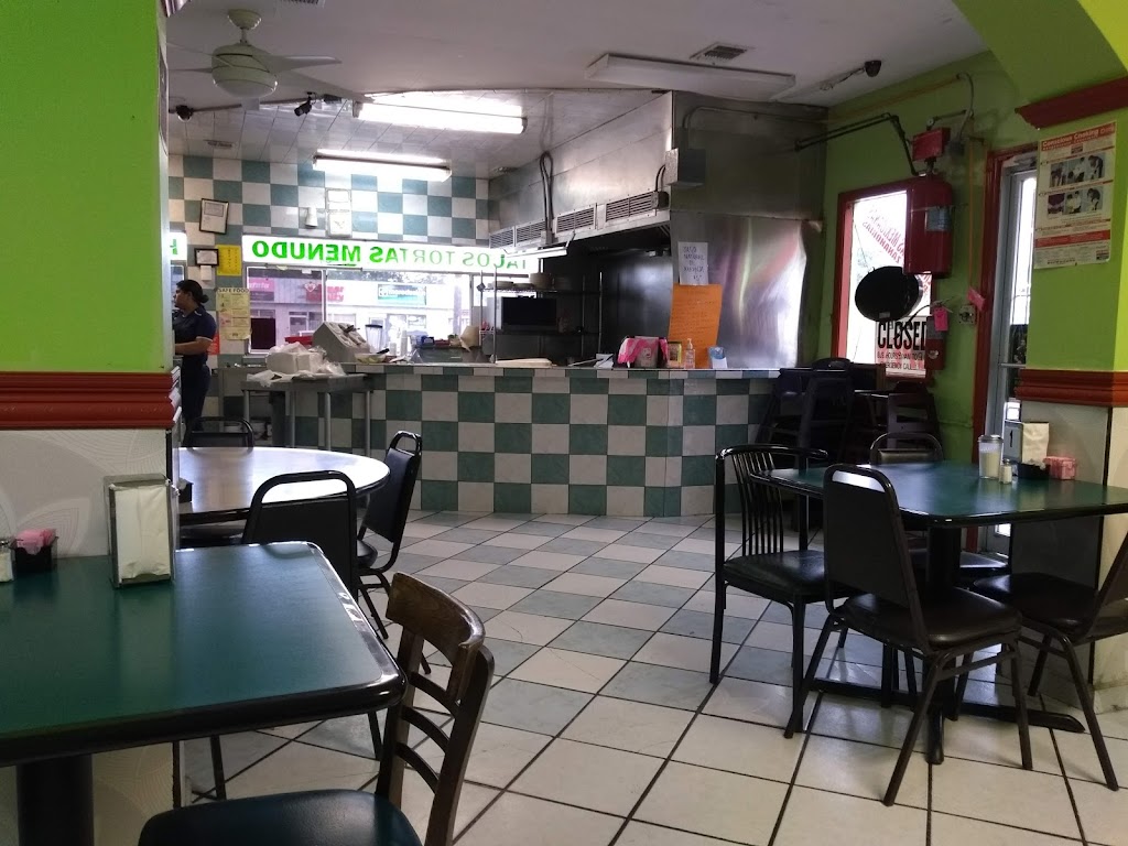 Fruteria Y Taqueria Tres Hermanos | restaurant | 3206 West Ave, San Antonio, TX 78213, USA | 2103206087 OR +1 210-320-6087