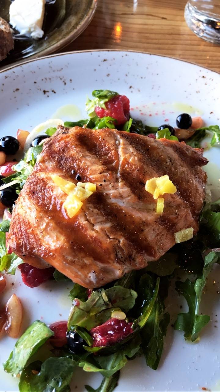 Primo Grill | restaurant | 2701 6th Ave, Tacoma, WA 98406, USA | 2533837000 OR +1 253-383-7000