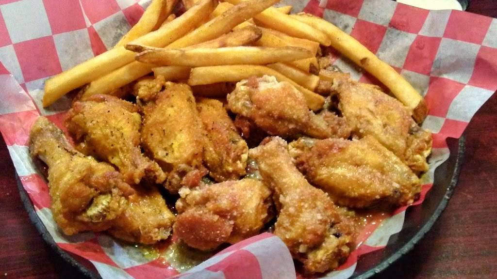 Tophers Wings | restaurant | 72 Roy Sanderson Ave, Rainsville, AL 35986, USA | 2566389464 OR +1 256-638-9464