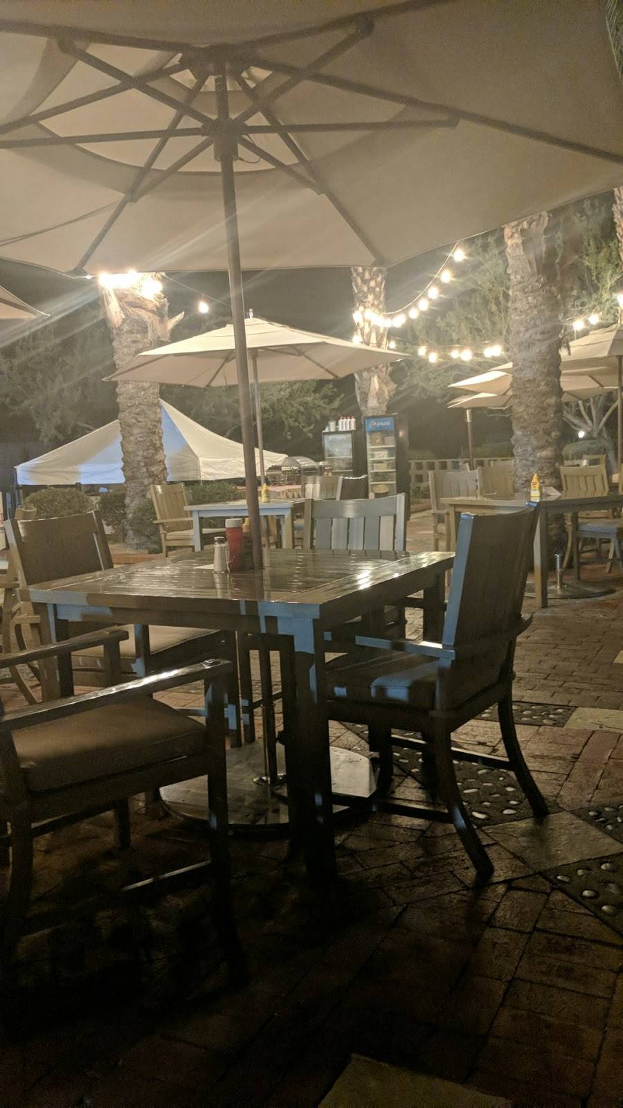 Legends Bar & Grill | restaurant | 2727 W Club Dr, Tucson, AZ 85742, USA | 5208772378 OR +1 520-877-2378