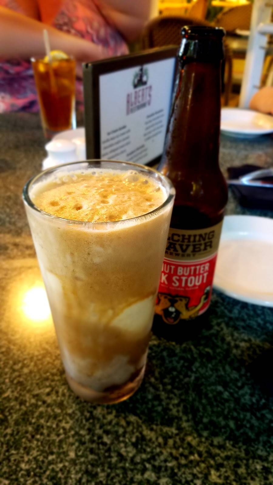 Alberts Restaurant | restaurant | 2920 Zoo Dr, San Diego, CA 92101, USA | 6196853200 OR +1 619-685-3200