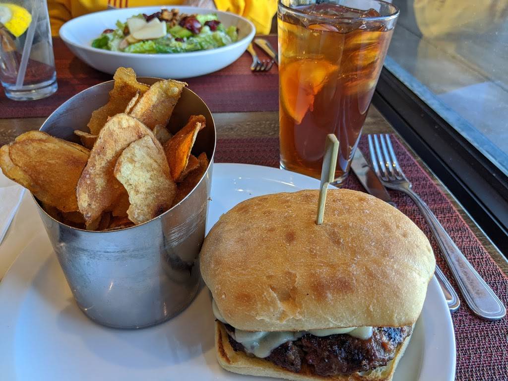 Grill On the Green | restaurant | 5800 S Camino Del Sol, Green Valley, AZ 85614, USA | 5203931933 OR +1 520-393-1933