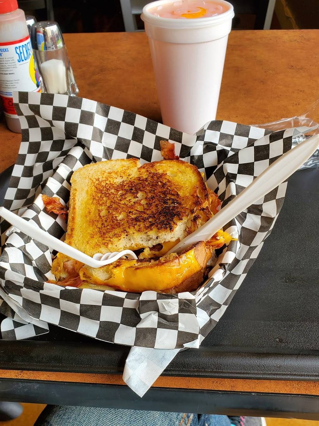 Mamas toasted cheeser | restaurant | 3651 wall ave. Suite 1129-B, Ogden, UT 84405, USA | 8019201279 OR +1 801-920-1279