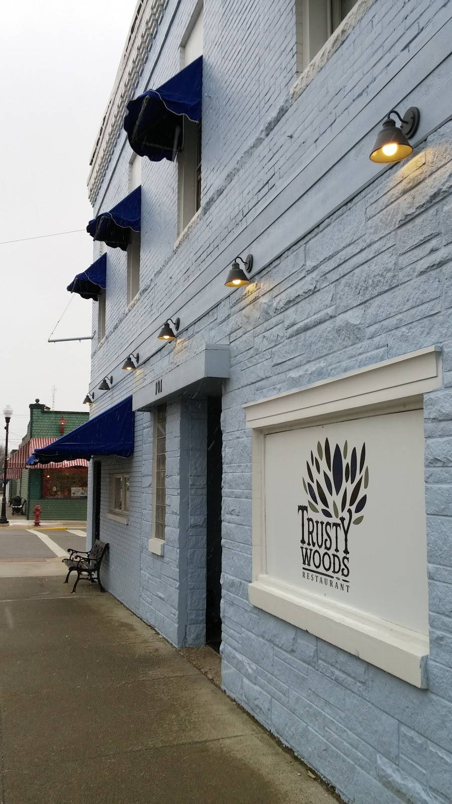 Trusty Woods | restaurant | 101 W Butler St, Fort Recovery, OH 45846, USA | 4193755900 OR +1 419-375-5900
