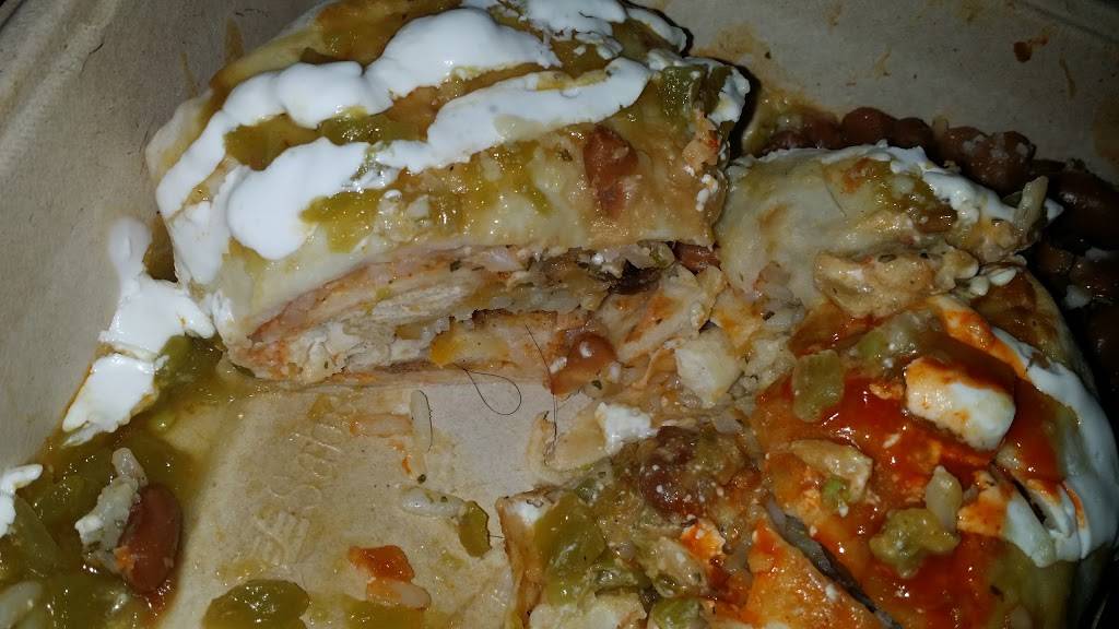 Carls Jr. Green Burrito | restaurant | 1202 N 51st Ave, Phoenix, AZ 85043, USA | 6022693119 OR +1 602-269-3119