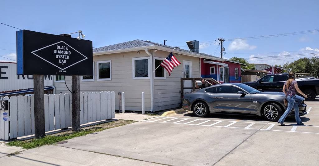 Black Diamond Oyster Bar | restaurant | 418 N A. S Dr, Corpus Christi, TX 78418, USA | 3613534210 OR +1 361-353-4210
