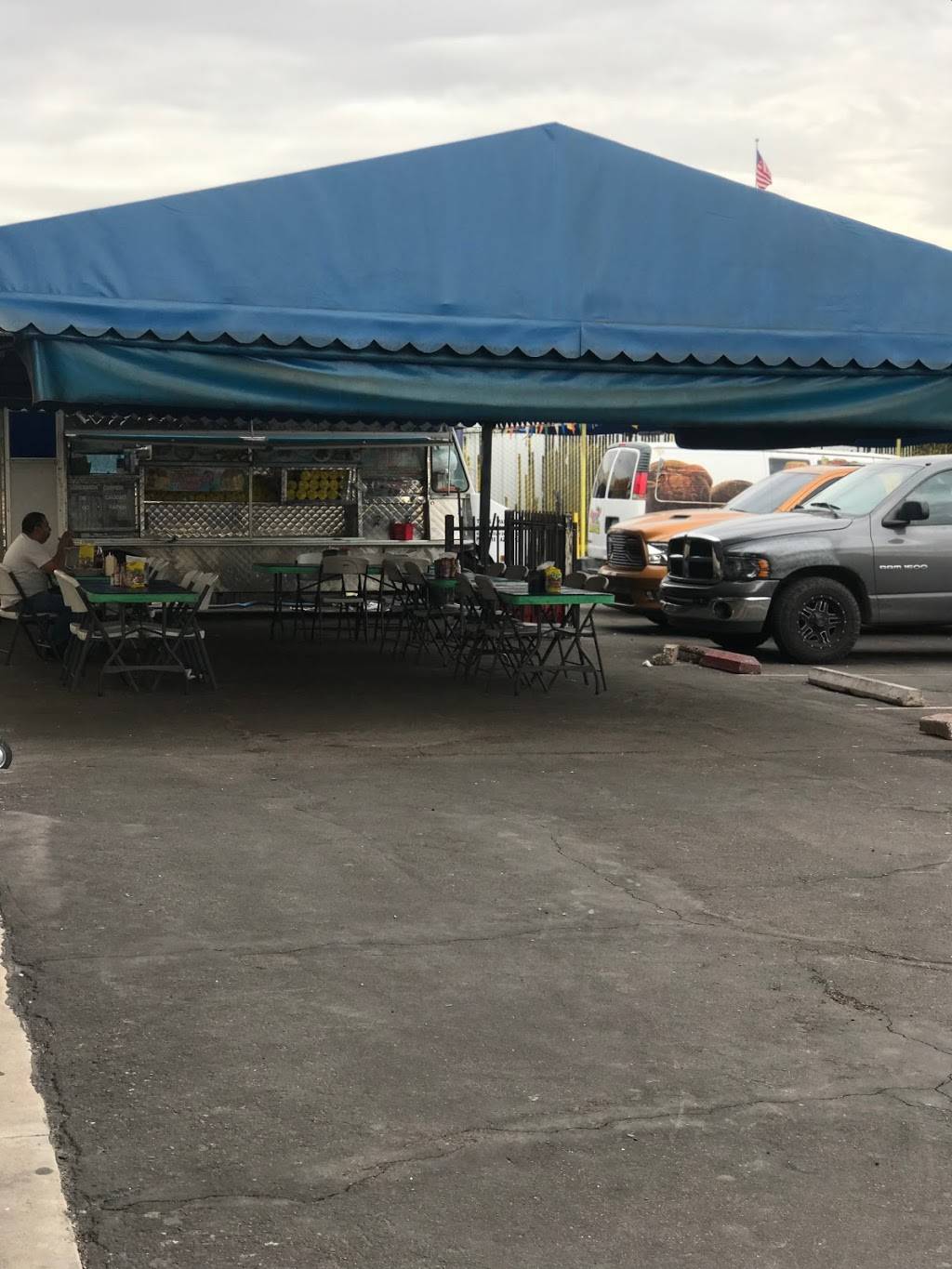 Tacos Y Mariscos El Camaron Pelao | restaurant | 4224 W Indian School Rd, Phoenix, AZ 85019, USA | 6025151742 OR +1 602-515-1742