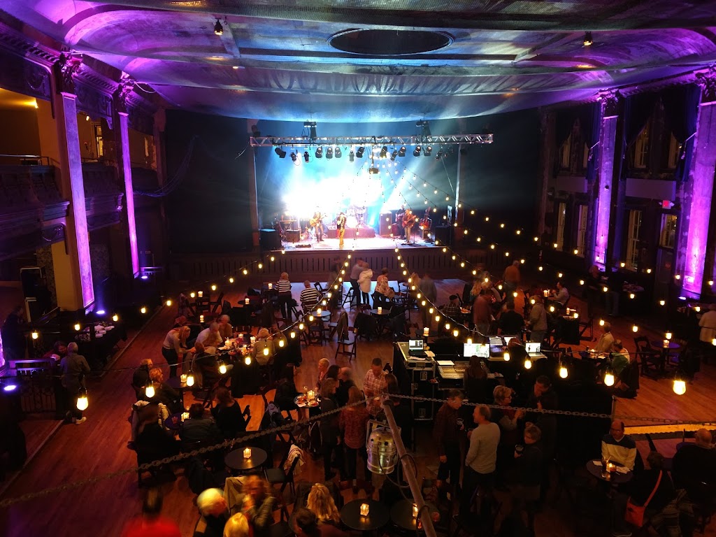 Milwaukee Turners | restaurant | 1034 Vel R. Phillips Ave, Milwaukee, WI 53203, USA | 4142721733 OR +1 414-272-1733