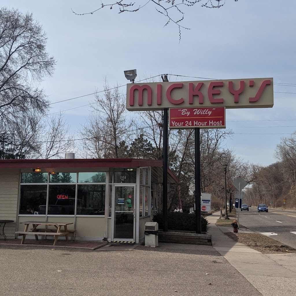 Mickeys By Willy | restaurant | 1950 7th St W, St Paul, MN 55116, USA | 6516988387 OR +1 651-698-8387