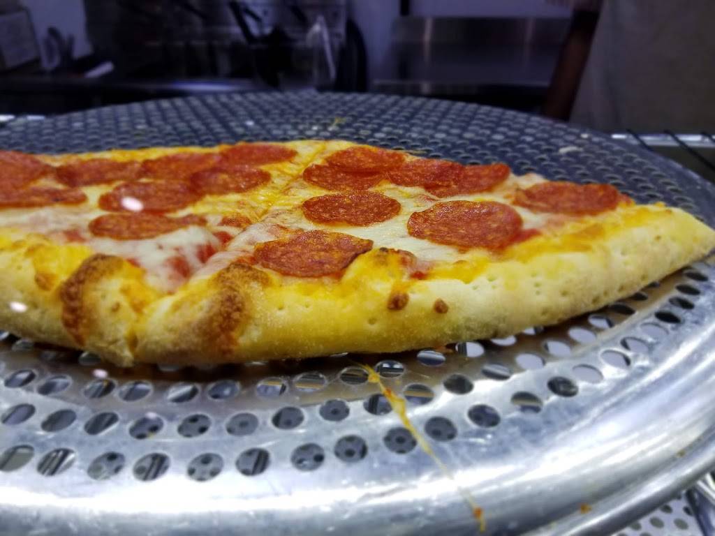 Pizza Pizza | restaurant | Otonabee-South Monaghan, ON K9J 6X9, Canada | 7057490102 OR +1 705-749-0102