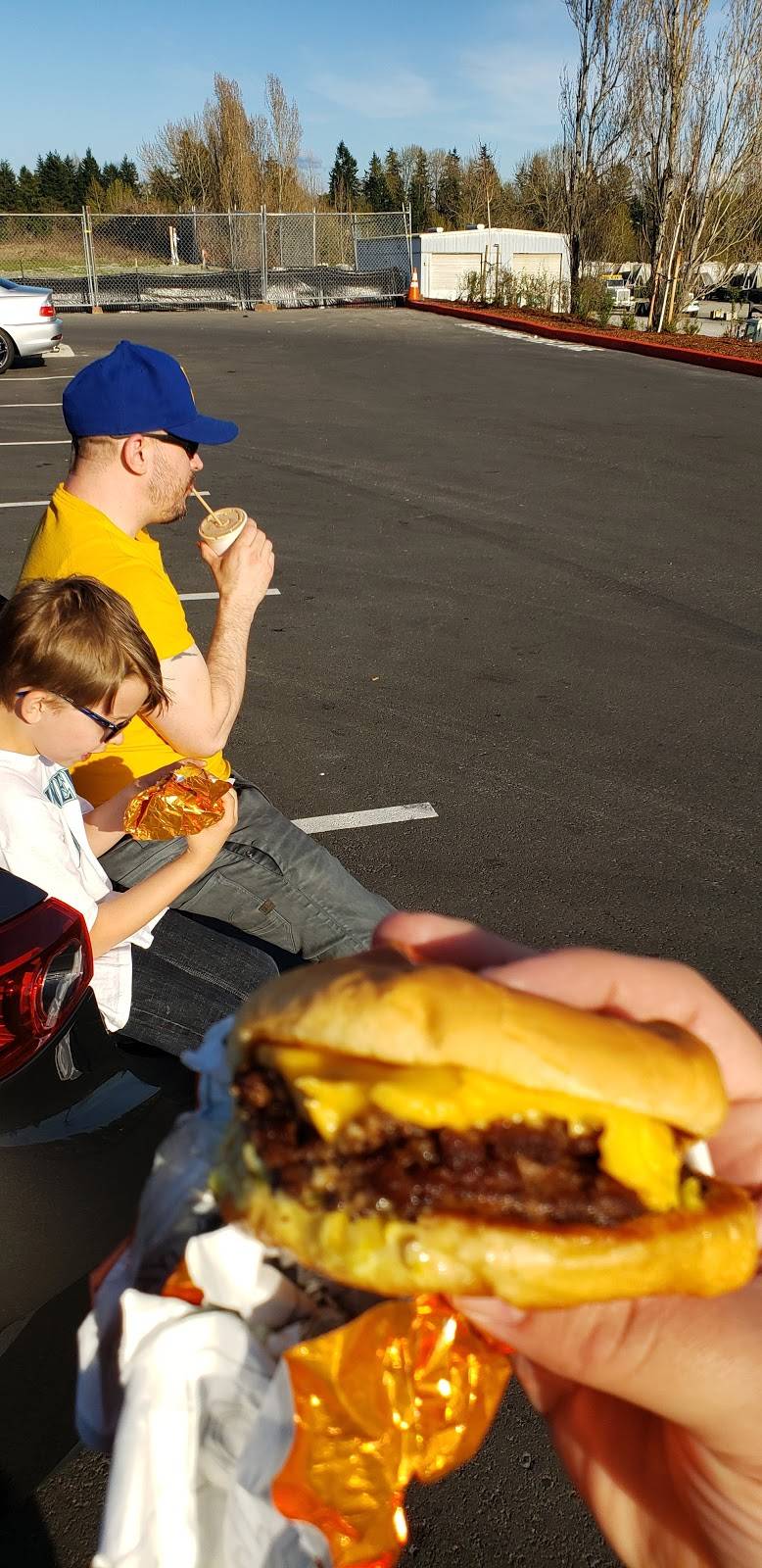 Dicks Drive-In | restaurant | 24220 Pacific Hwy S, Kent, WA 98032, USA | 2063045025 OR +1 206-304-5025