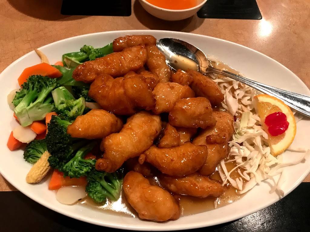 Fortune Wok | restaurant | 11236 W 135th St, Overland Park, KS 66221, USA | 9132398646 OR +1 913-239-8646