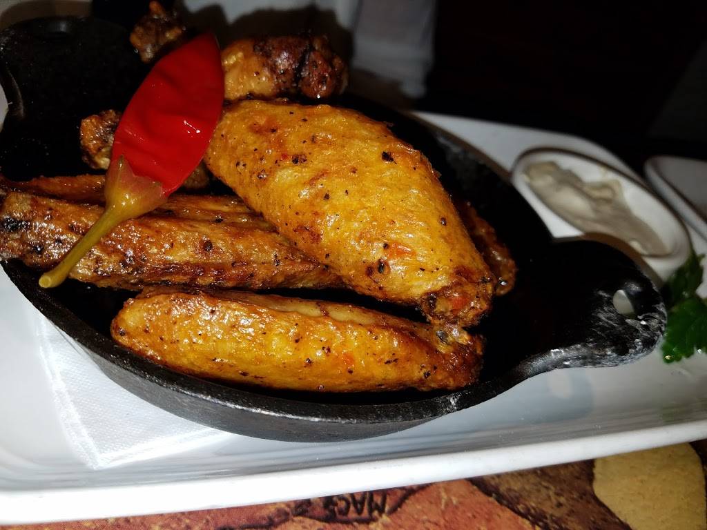 Carrabbas Italian Grill | restaurant | 1060 N 54th St, Chandler, AZ 85226, USA | 4807858586 OR +1 480-785-8586