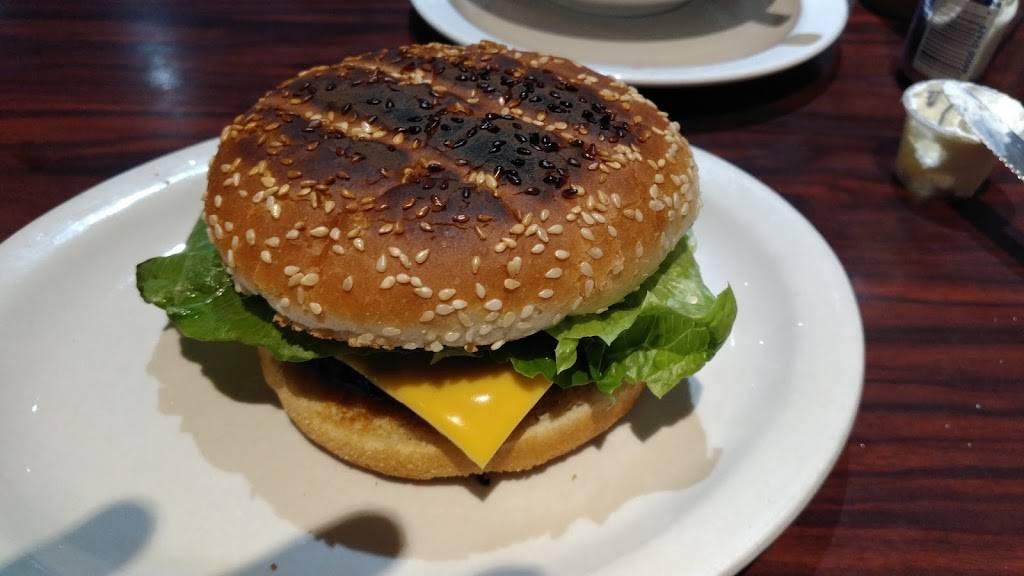 Main Deli - Smoked Meat - Steak - Poutine | restaurant | 3864 Boul St-Laurent, Montréal, QC H2W 1Y2, Canada | 5148438126 OR +1 514-843-8126