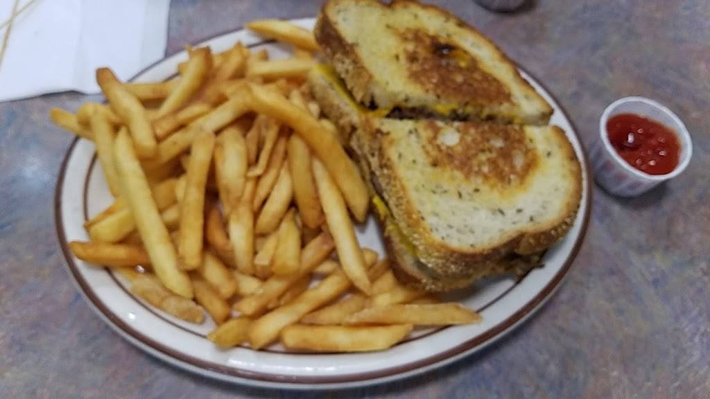 Toms Family Restaurants | restaurant | 5571 Cahuenga Blvd, North Hollywood, CA 91601, USA | 8187622148 OR +1 818-762-2148