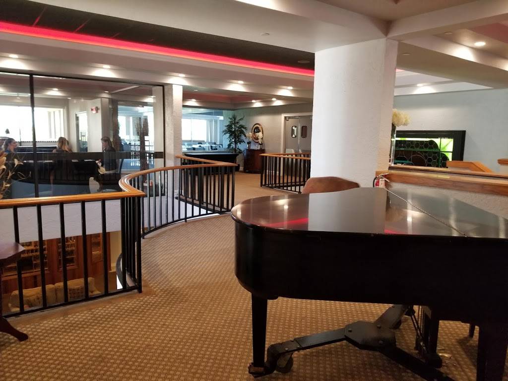 Feather Sound Country Club | restaurant | 2201 Feather Sound Dr, Clearwater, FL 33762, USA | 7275735666 OR +1 727-573-5666