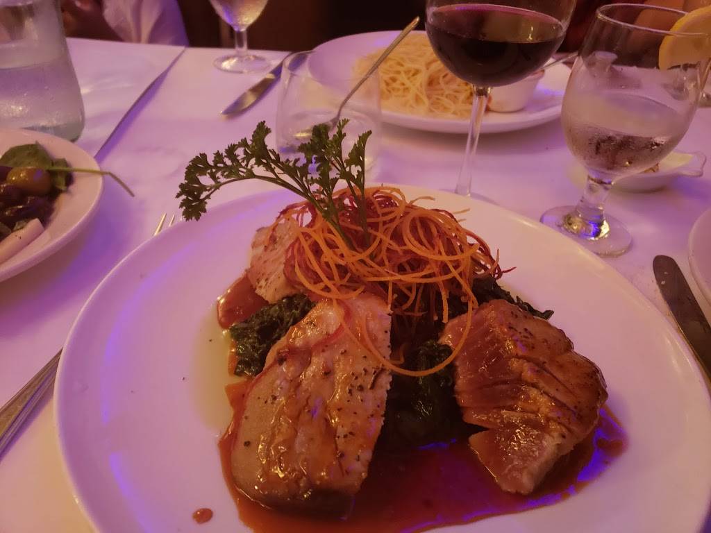 Café Luna | restaurant | 31 Page Ave, Staten Island, NY 10309, USA | 7182278582 OR +1 718-227-8582