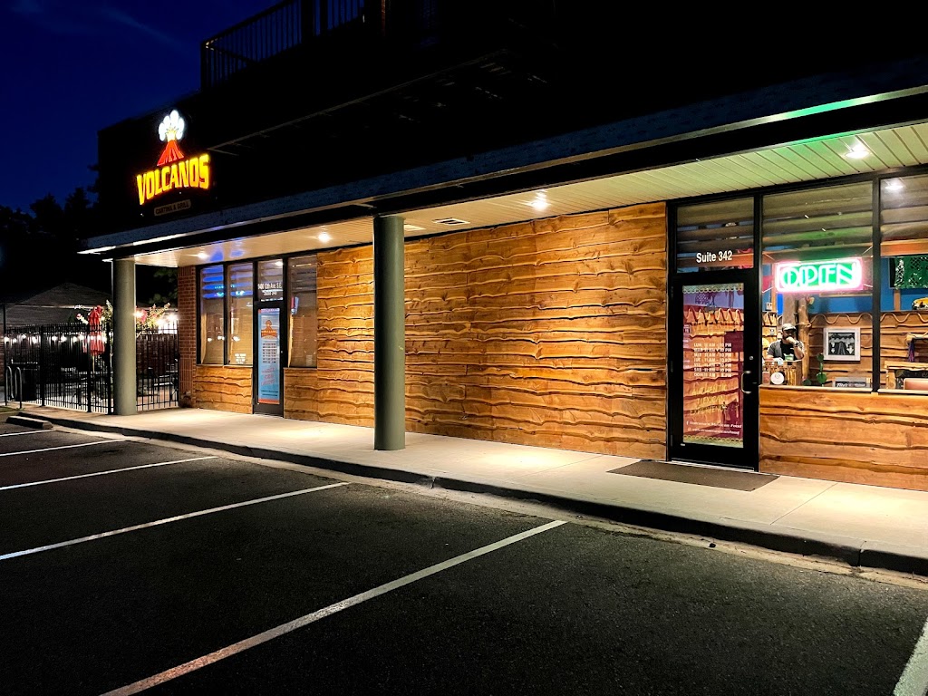 Volcanos Cantina and Grill | restaurant | 1400 12th Ave SE Suite 348, Norman, OK 73071, USA | 4058572842 OR +1 405-857-2842