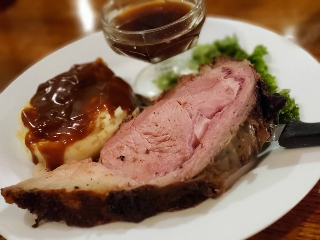 Legends Bar & Grill | restaurant | 2205 N 6th St, Beatrice, NE 68310, USA | 4028064287 OR +1 402-806-4287