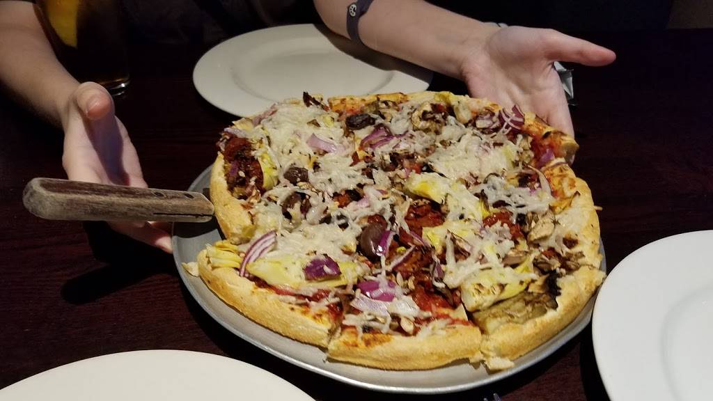 Mona Pizza & Pasta Restaurant | restaurant | 6104 6th Ave #2018, Tacoma, WA 98406, USA | 2535650505 OR +1 253-565-0505