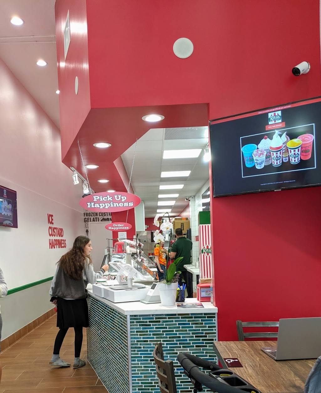 Ritas Italian Ice & Frozen Custard | restaurant | 9461 Harding Ave, Surfside, FL 33154, USA | 3056145355 OR +1 305-614-5355