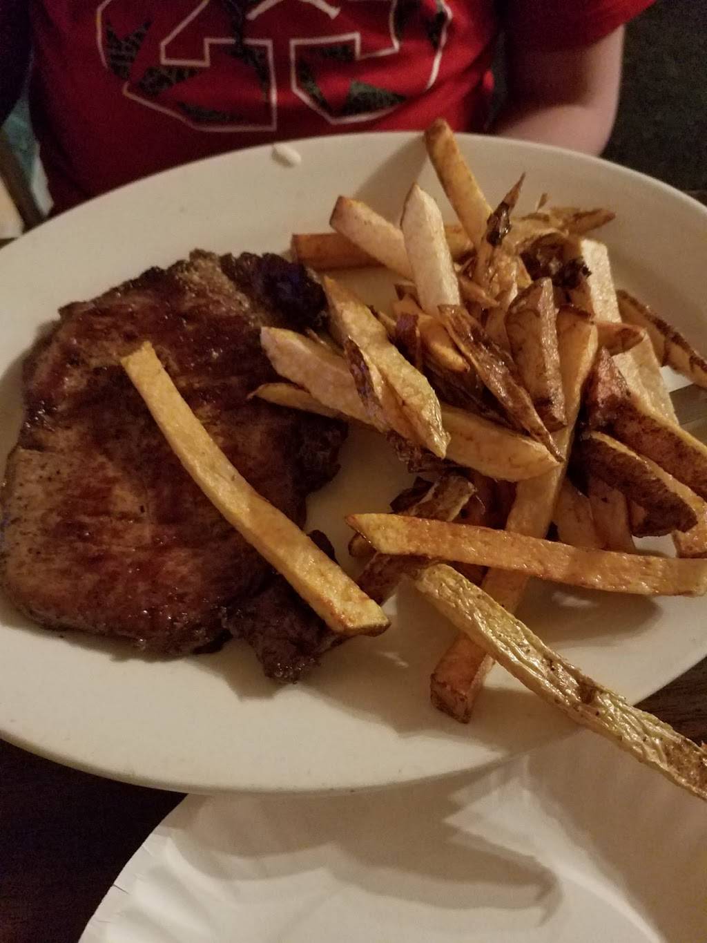 Cedars | restaurant | 827 Addis St, New Castle, PA 16101, USA | 7246589260 OR +1 724-658-9260