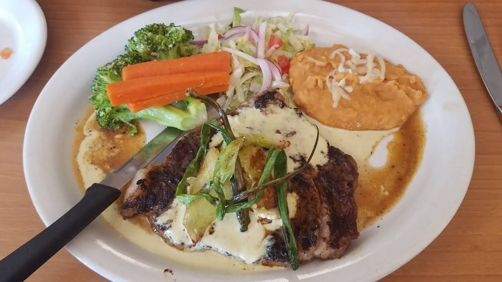 El Asador Steakhouse | restaurant | 1312 Springwells St, Detroit, MI 48209, USA | 3132972360 OR +1 313-297-2360