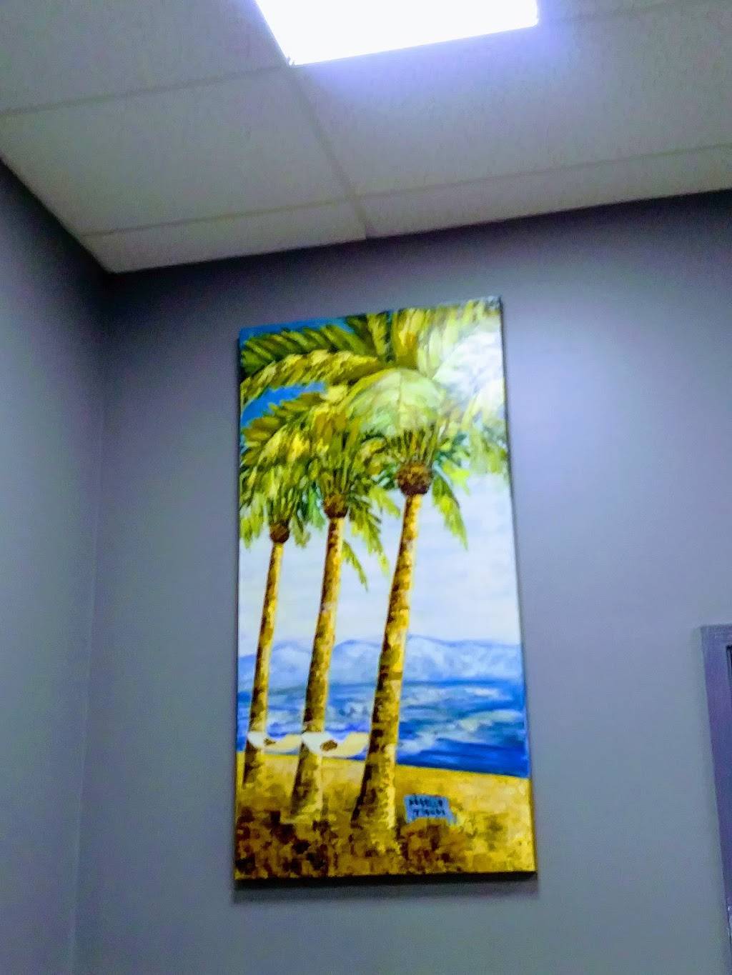 Sharks Fish and Chicken | restaurant | 11901 S Paulina St, Calumet Park, IL 60827, USA | 7085411400 OR +1 708-541-1400