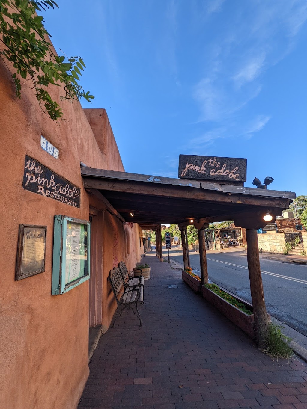 The Pink Adobe | restaurant | 406 Old Santa Fe Trail, Santa Fe, NM 87501, USA | 5059837712 OR +1 505-983-7712