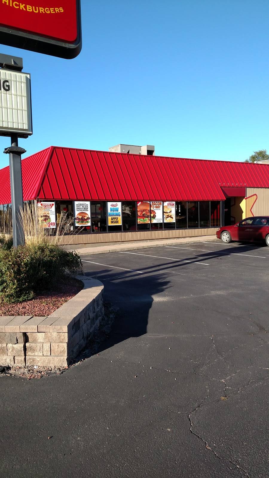 Hardees | restaurant | 944 S Marquette Rd, Prairie du Chien, WI 53821, USA | 6083266967 OR +1 608-326-6967
