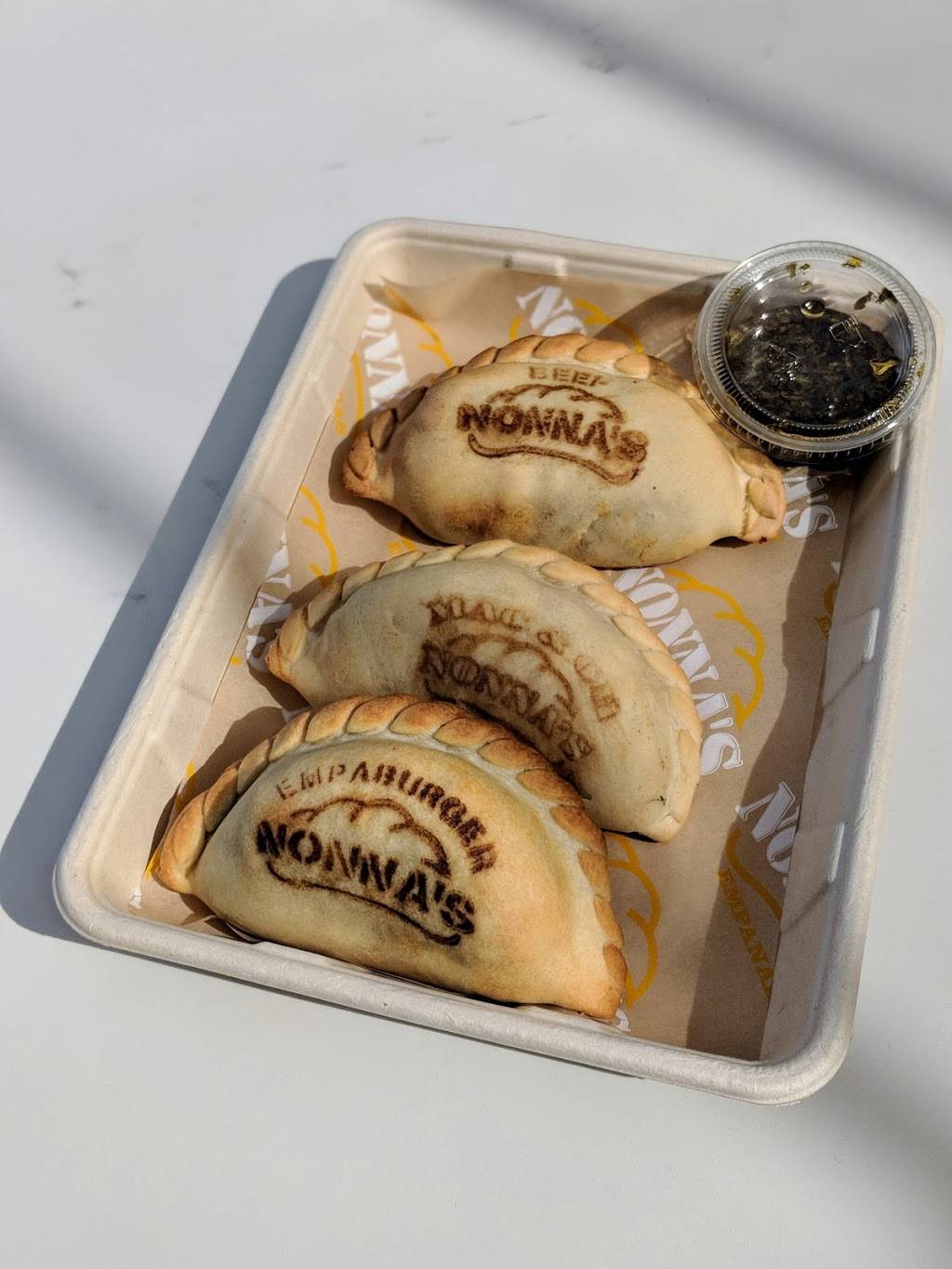 Nonnas Empanadas | cafe | 8570 W 3rd St, Los Angeles, CA 90048, USA | 3103850445 OR +1 310-385-0445