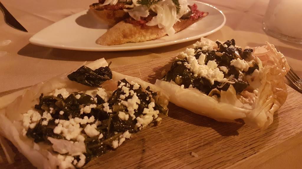 Corks Restaurant | restaurant | 305 Lakeshore Rd E, Oakville, ON L6J 1J3, Canada | 9053373777 OR +1 905-337-3777