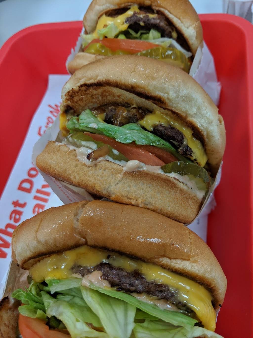 In-N-Out Burger | restaurant | 26401 Bouquet Canyon Rd, Santa Clarita, CA 91350, USA | 8007861000 OR +1 800-786-1000