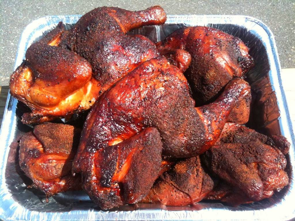 Triple Crown BBQ | restaurant | 1079 U.S. Highway 211 West, Luray, VA 22835, USA | 5407435311 OR +1 540-743-5311