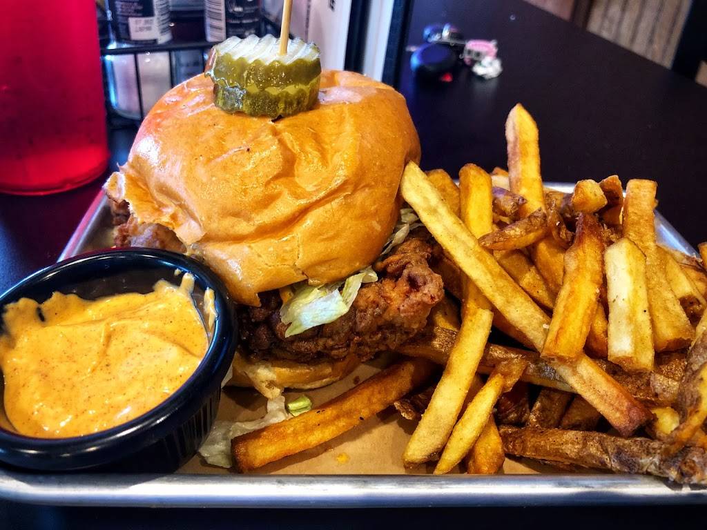 The Parkway Tavern | restaurant | 982 High House Rd, Cary, NC 27513, USA | 9192340018 OR +1 919-234-0018