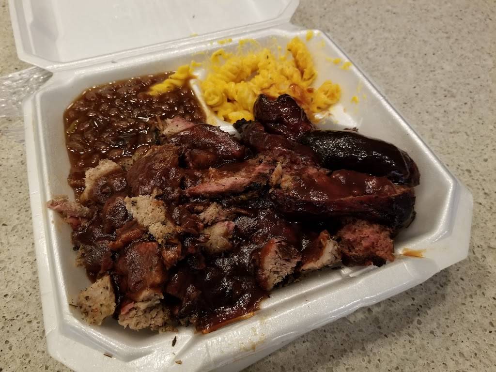 Hot Rod BBQ | restaurant | 12859 US-301, Riverview, FL 33578, USA | 8137703711 OR +1 813-770-3711