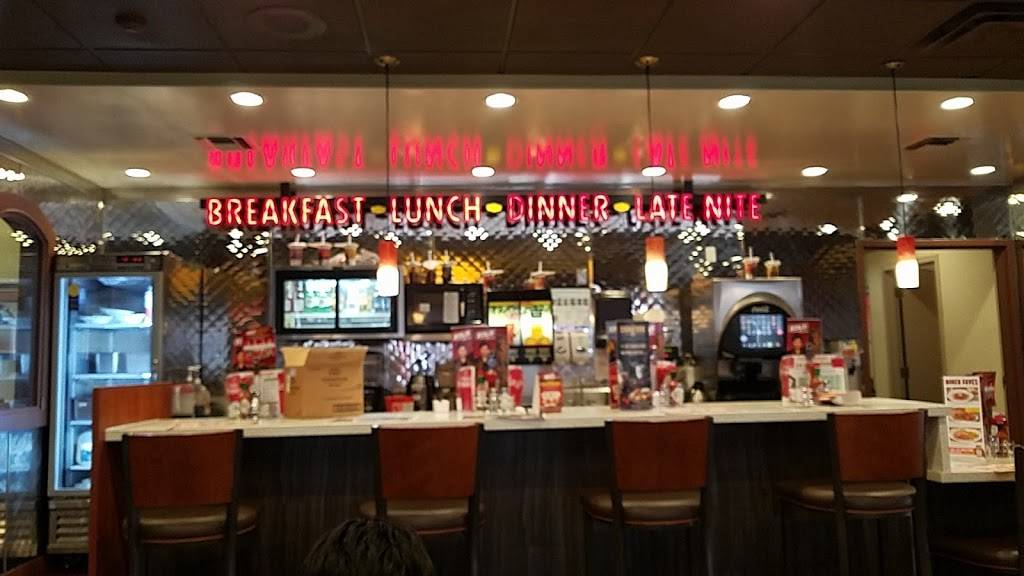 Dennys | restaurant | 5811 E Firestone Blvd, South Gate, CA 90280, USA | 5629270600 OR +1 562-927-0600