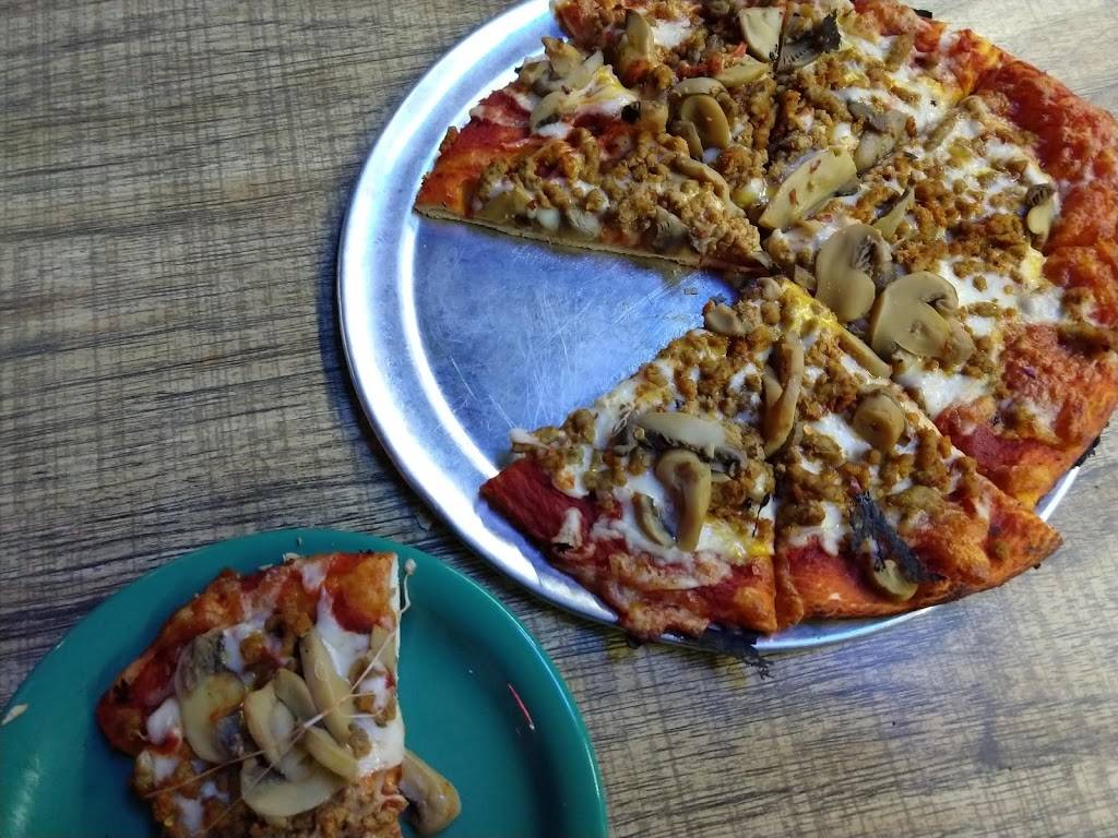 Shot Tower Inn | restaurant | 390 Locust St, Dubuque, IA 52001, USA | 5635561061 OR +1 563-556-1061