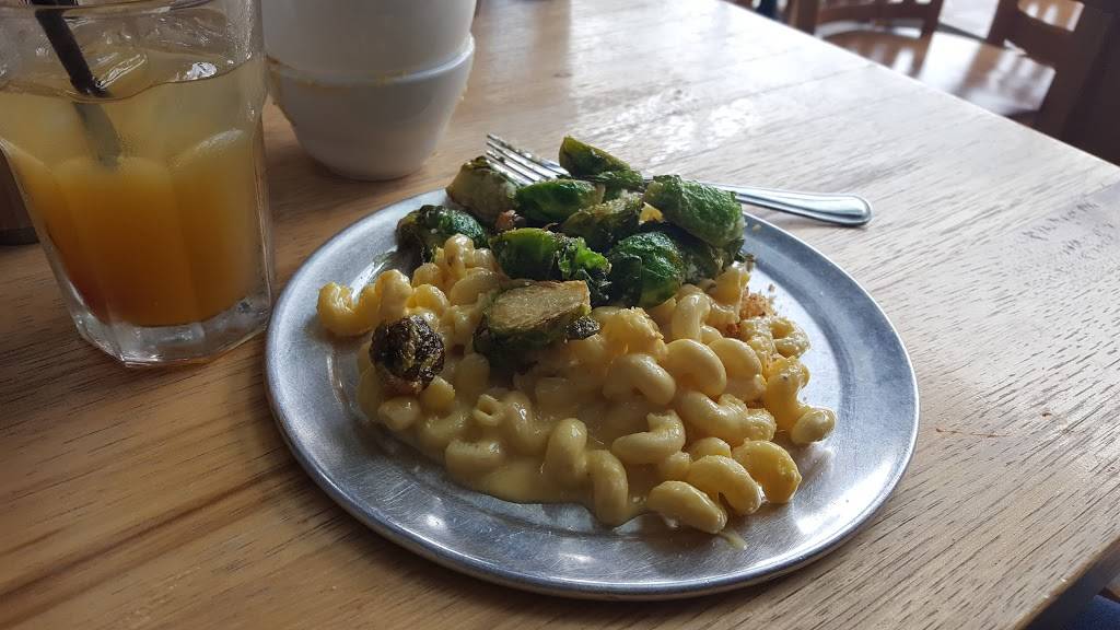 Willies Brew & Que | restaurant | 300 Tingey St SE, Washington, DC 20003, USA | 2026516375 OR +1 202-651-6375