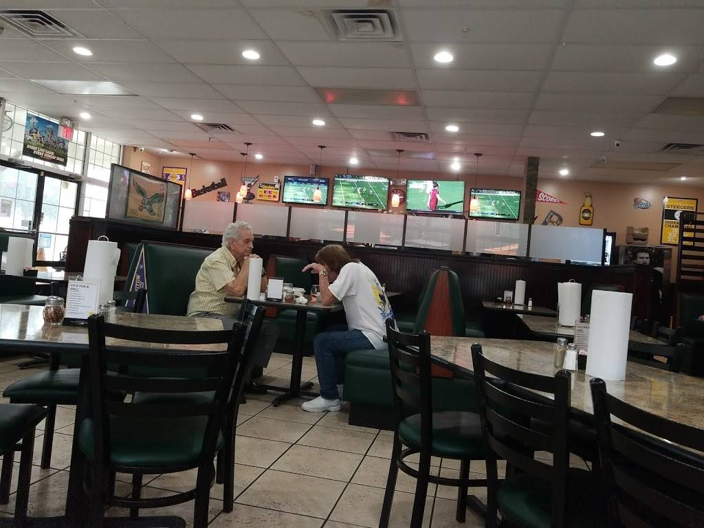 Vics Pub & Grill | restaurant | 1431 Orange Camp Rd #107, DeLand, FL 32724, USA | 3867381930 OR +1 386-738-1930