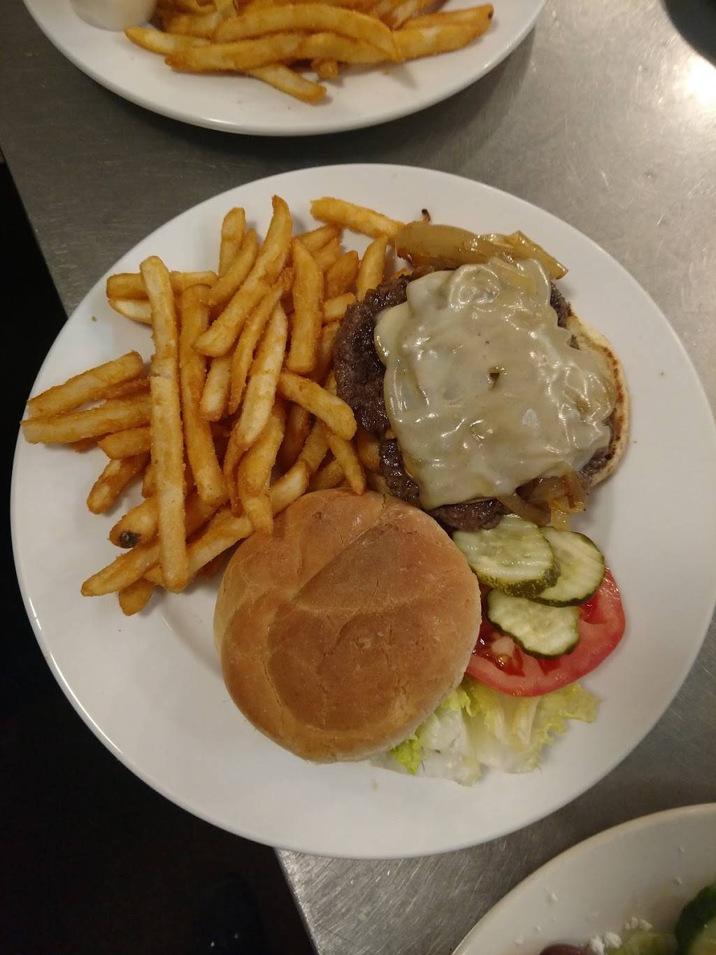 Four Seasons Family Restaurant | restaurant | 13469 OH-15, Montpelier, OH 43543, USA | 4194853261 OR +1 419-485-3261