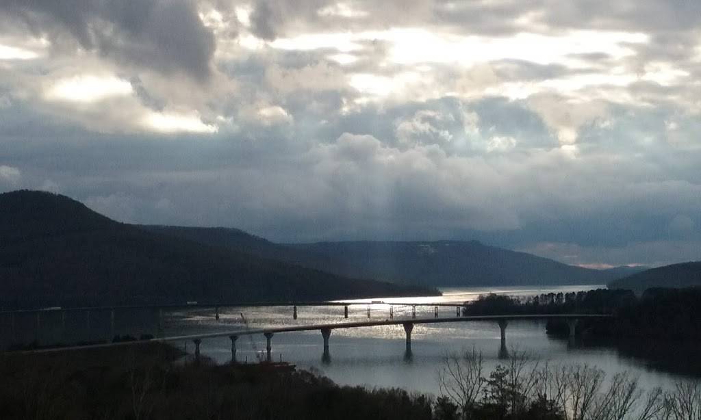 Look Out Winery, Inc. | restaurant | 11848 US-41, Guild, TN 37340, USA | 7274998974 OR +1 727-499-8974