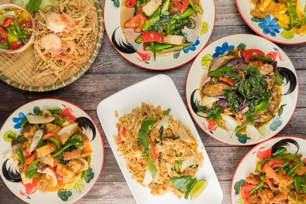 Jatujak Thai Cuisine | meal takeaway | 5651 Steeles Ave East. Unit #7 & 8, Toronto, ON M1V 5P6, Canada | 4162939939 OR +1 416-293-9939