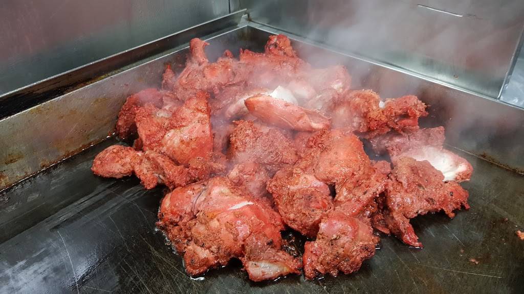 Madina Halal food Cart | restaurant | 113-20-113-98 Liberty Ave, South Richmond Hill, NY 11419, USA | 9293005760 OR +1 929-300-5760