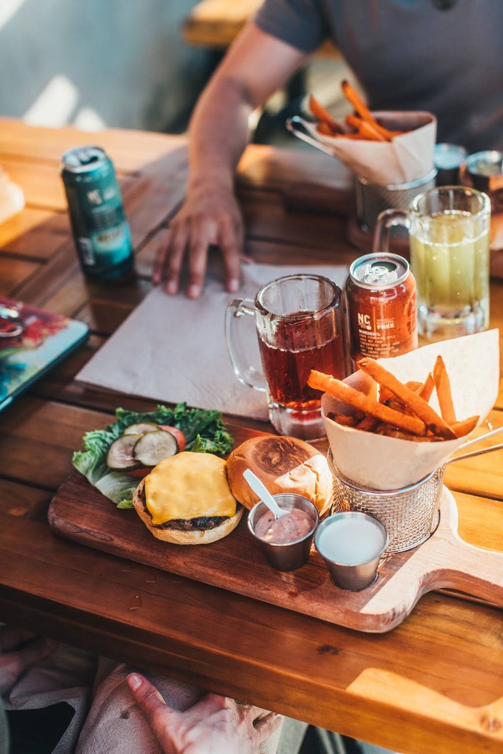 Bang Bang Burgers | restaurant | 235 W Tremont Ave #101, Charlotte, NC 28203, USA | 9802251016 OR +1 980-225-1016